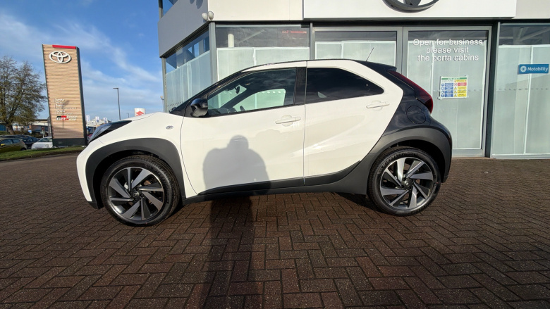 Toyota Aygo X 1.0 VVT-i Edge 5dr Petrol Hatchback